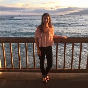 Meet your Posher, Laurel